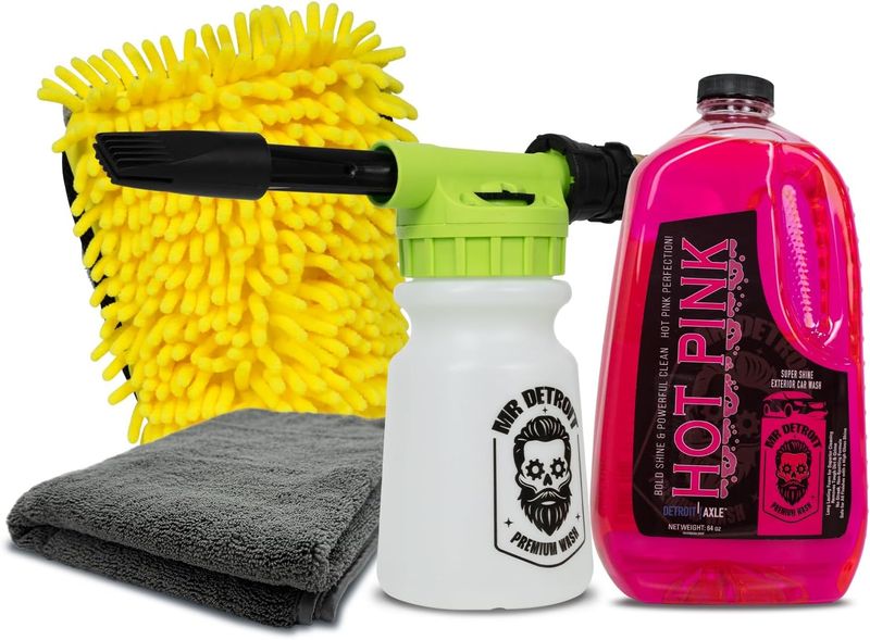 4pc Car Wash Kit w/Blaster, 64oz Car Soap, Wash Mitt, XL Drying Towel