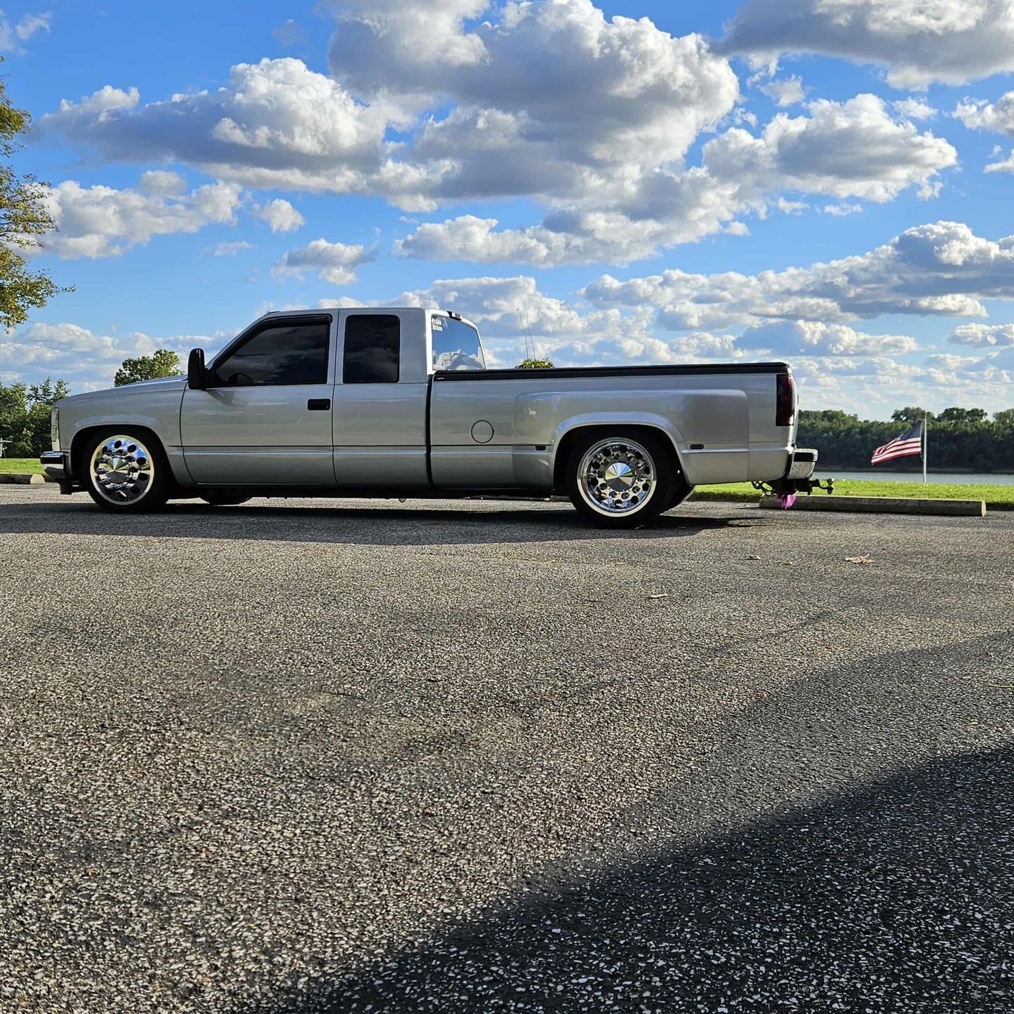 Drop Dead Customs Dually flare lights.