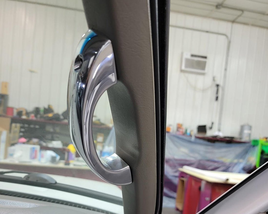Grab Handle detail