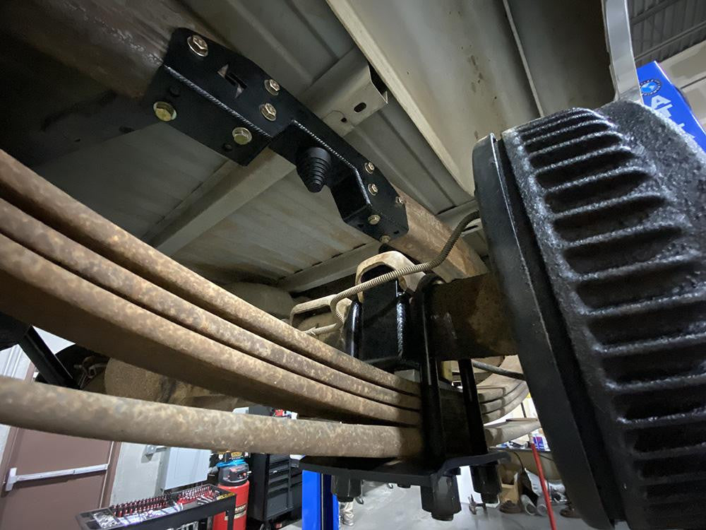 React Rear 6 inch Axle Flip Kit W Notch installed