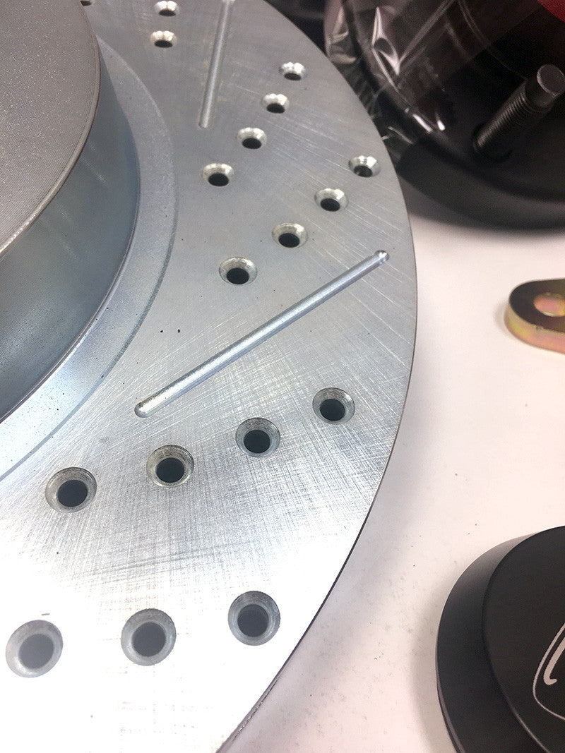 Pro Performance 14in Front Big Brake Kit hub detail