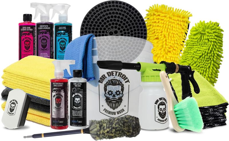 18pc Car Washing Kit w/Foam Blaster, 3.5 Gal Bucket, Wash Mitts & More