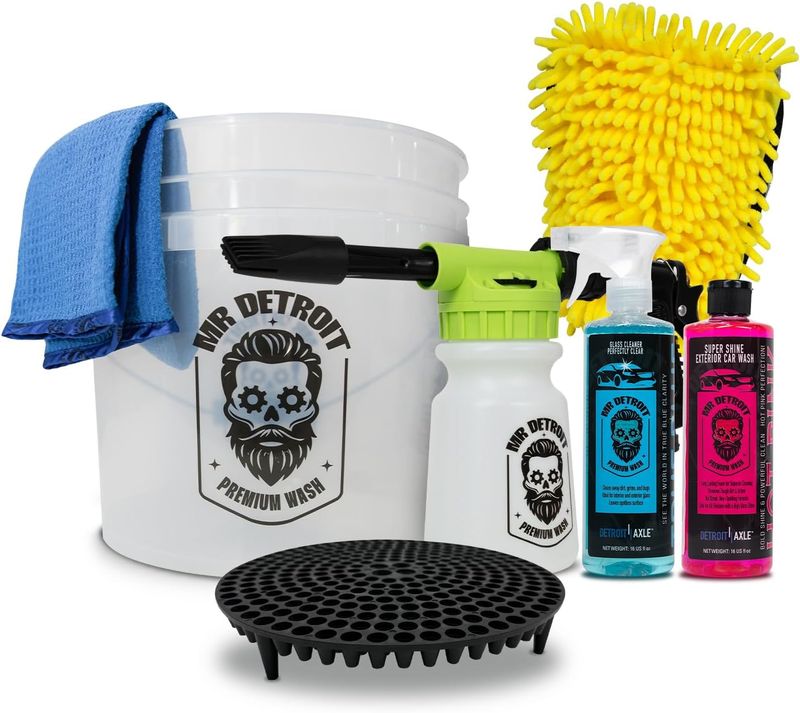 7pc Car Wash Kit w/Blaster, Bucket, 16oz Car Soap, 16oz Glass Cleaner & More
