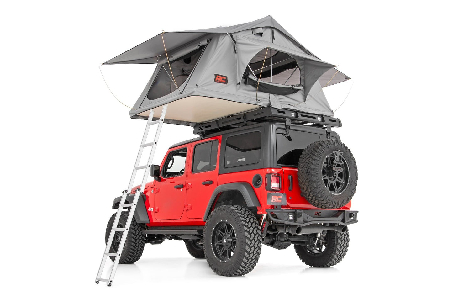 Rough Country roof top rack tent with 12V accessory