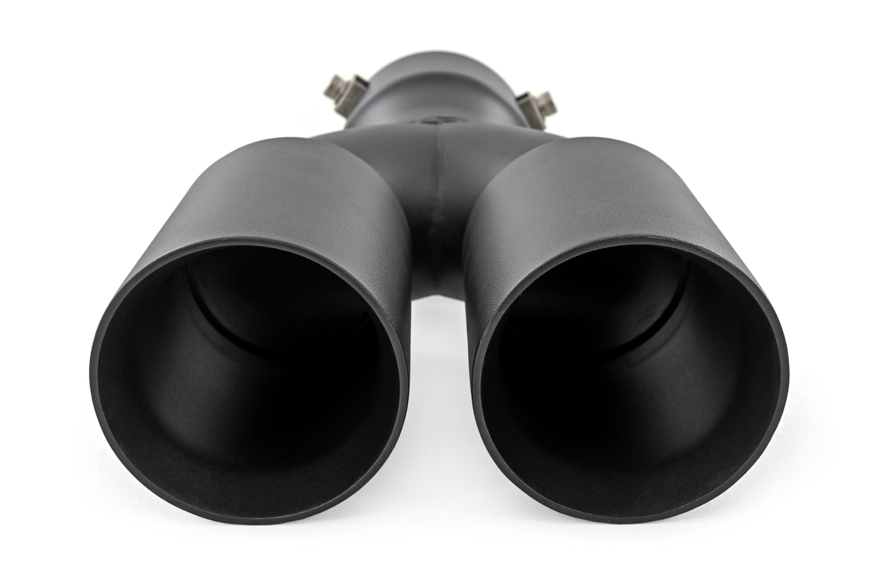 Rough Country black exhaust tip detail